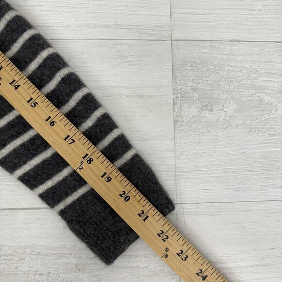 Reformation Cashmere Pullover Sweater Size XS Striped Gray Boxy SLIGHTLY SHRUNK - Picture 12 of 15